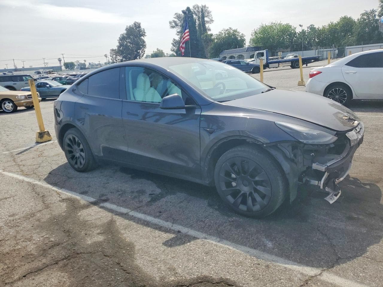 2024 Tesla Model Y - foto 4