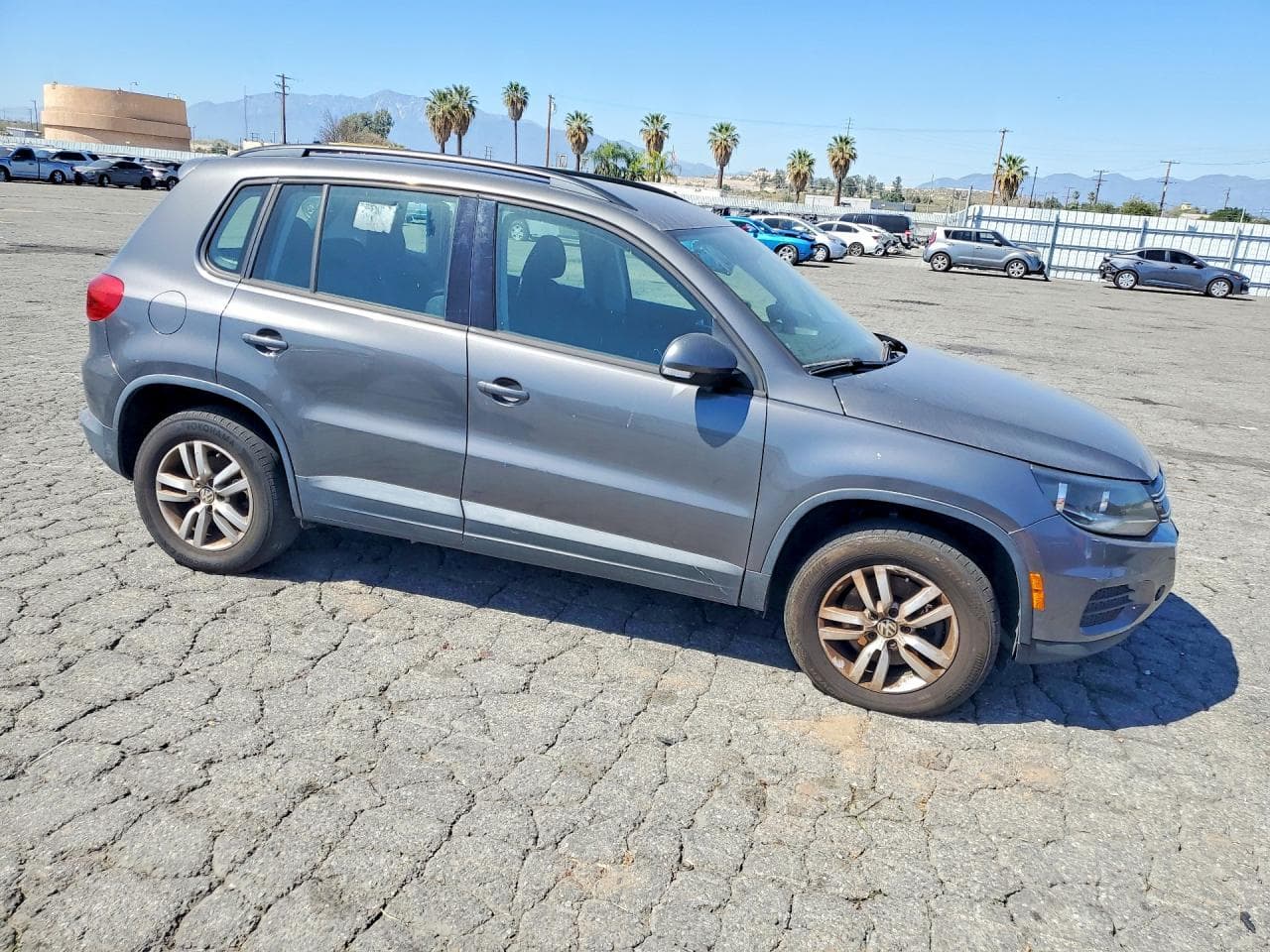 2015 Volkswagen Tiguan S - foto 4