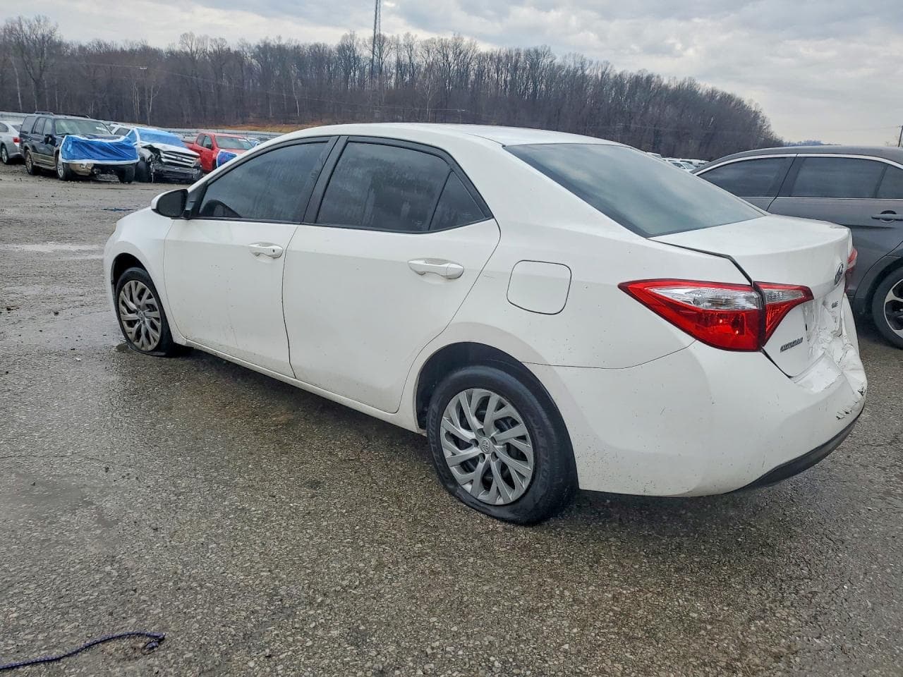 2015 Toyota Corolla Le - foto 2
