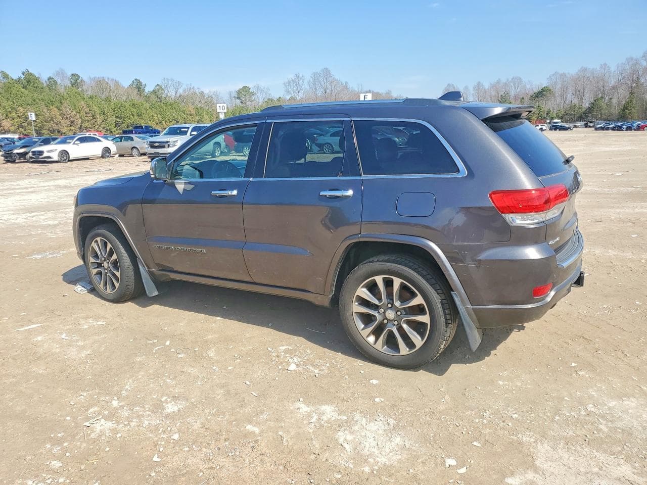 2017 Jeep Grand Cherokee Overland - foto 2