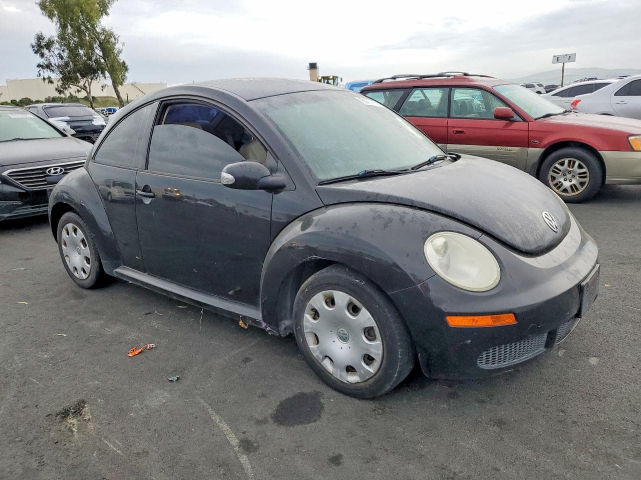 2010 Volkswagen New Beetle - foto 4