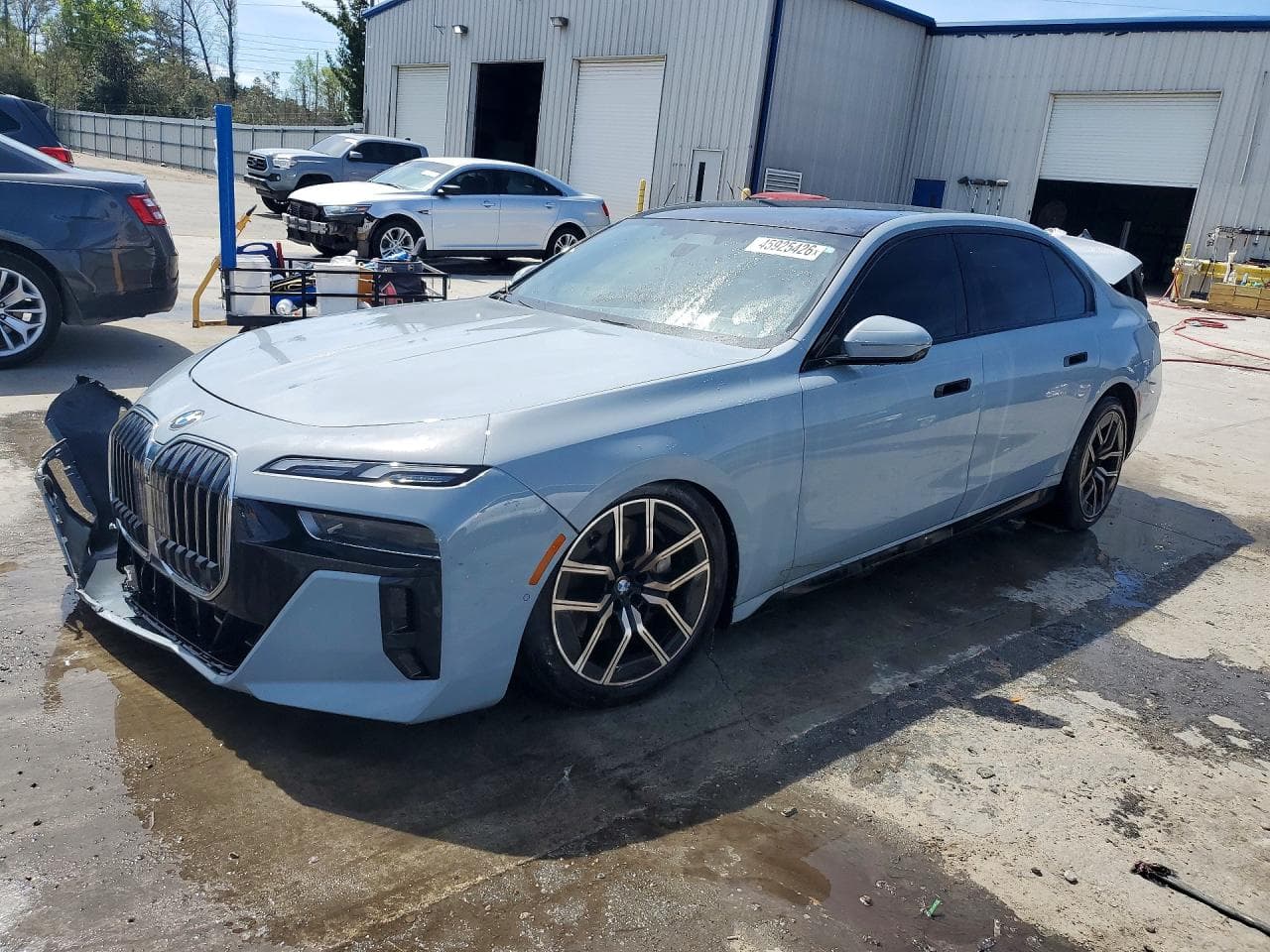 BMW 7er 2023 z USA