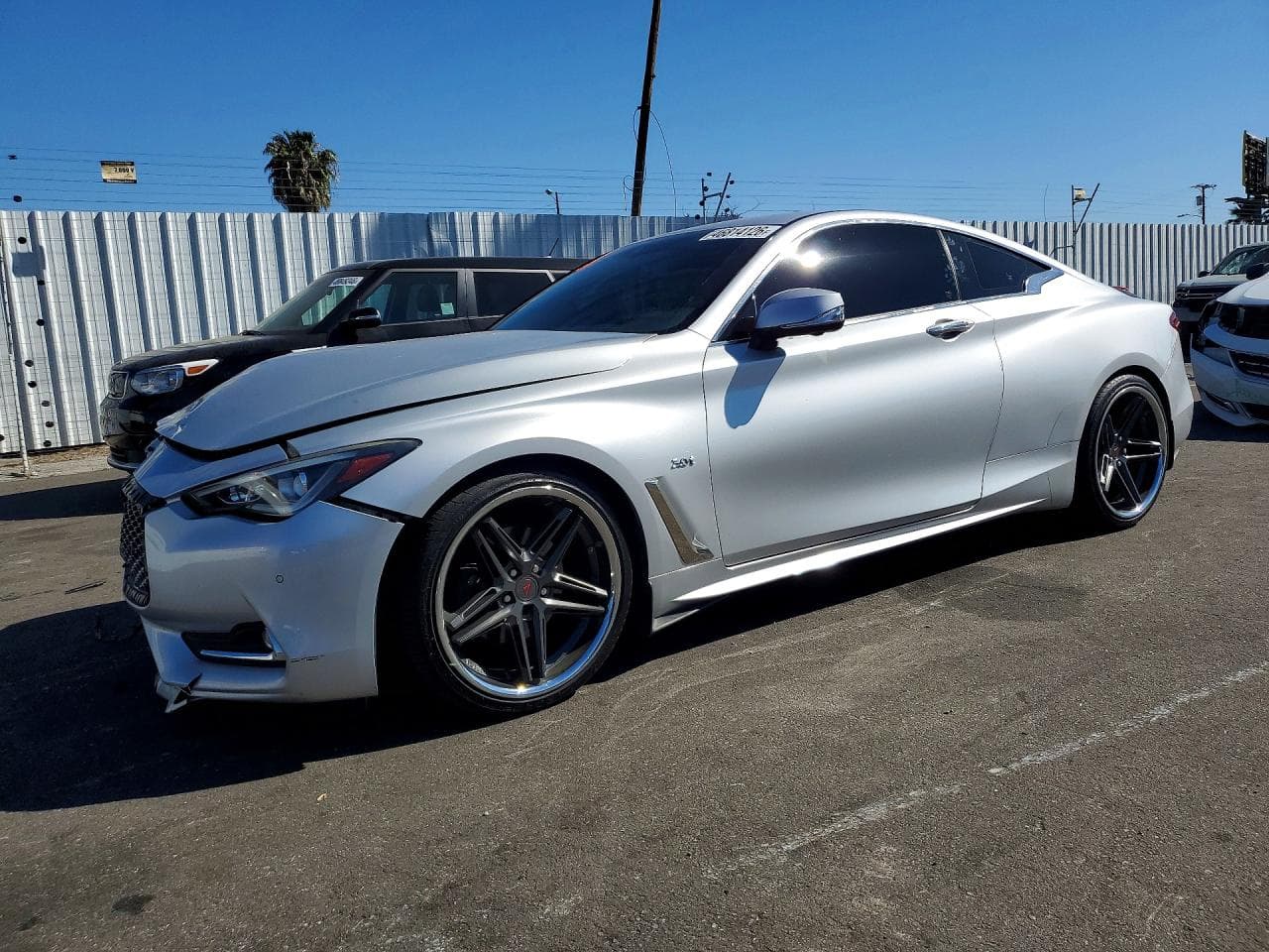 Infiniti Q60 2017 z USA