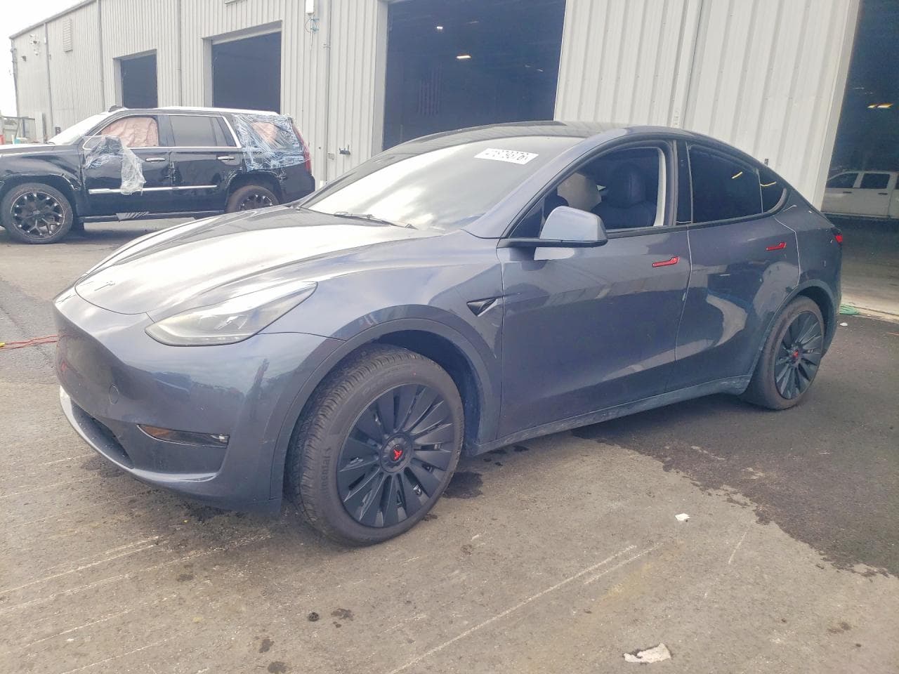 Tesla Model Y 2023 z USA