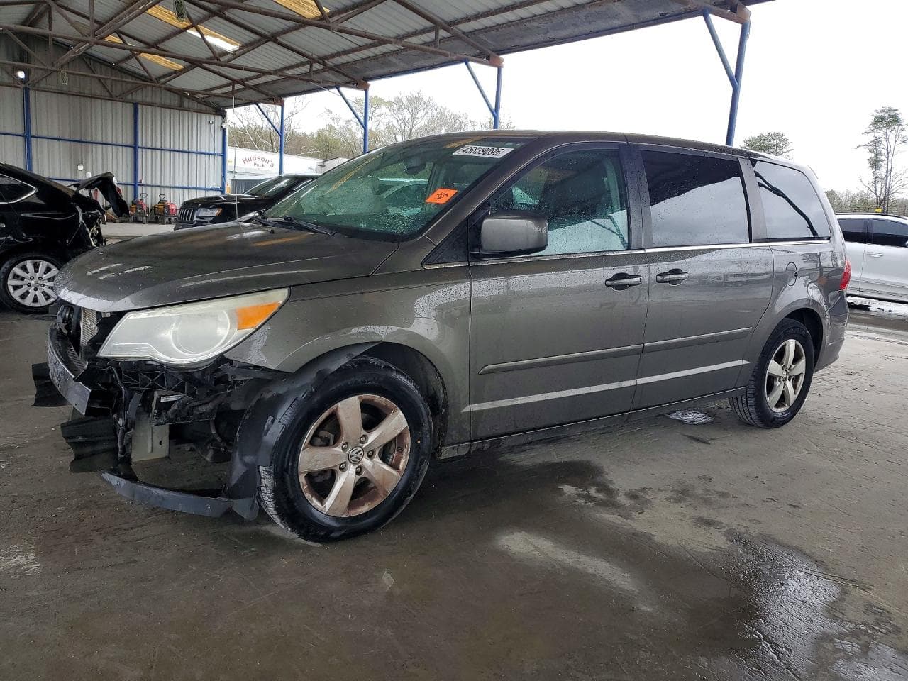 Volkswagen Routan 2010 z USA