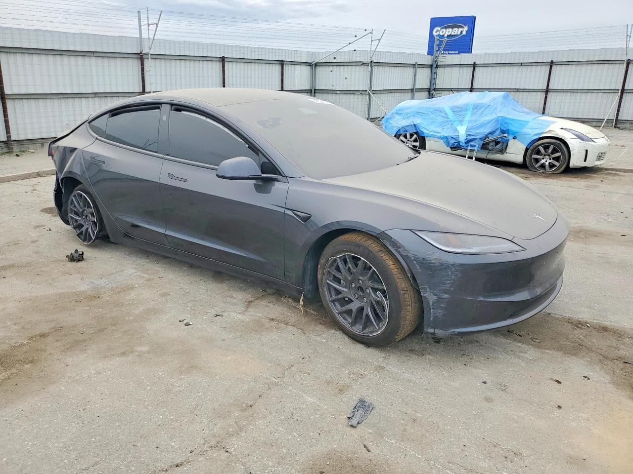 2025 Tesla Model 3 - foto 4