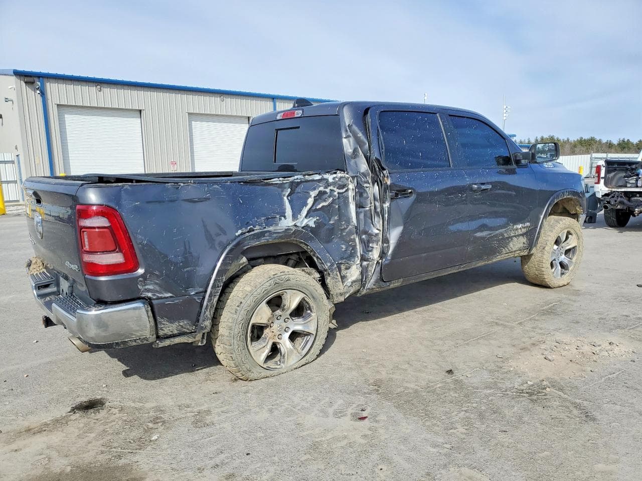 2020 Ram 1500 Laramie - foto 3