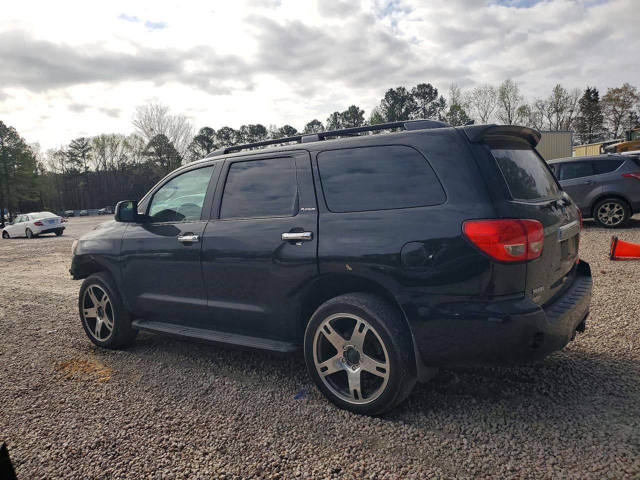 2010 Toyota Sequoia Platinum - foto 2