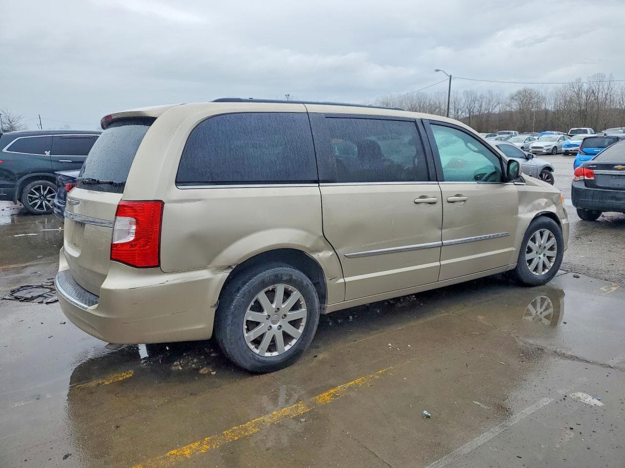 2015 Chrysler Town & Country Touring - foto 3