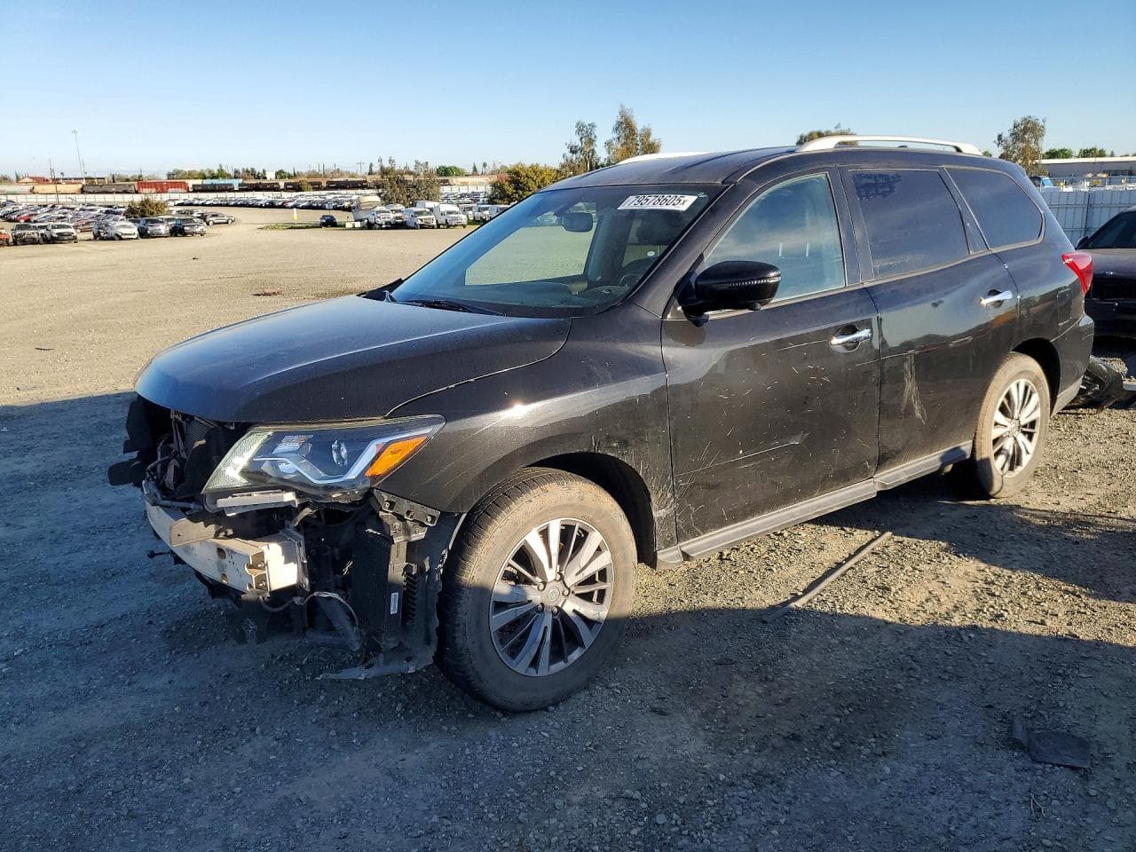 2020 Nissan Pathfinder Sl