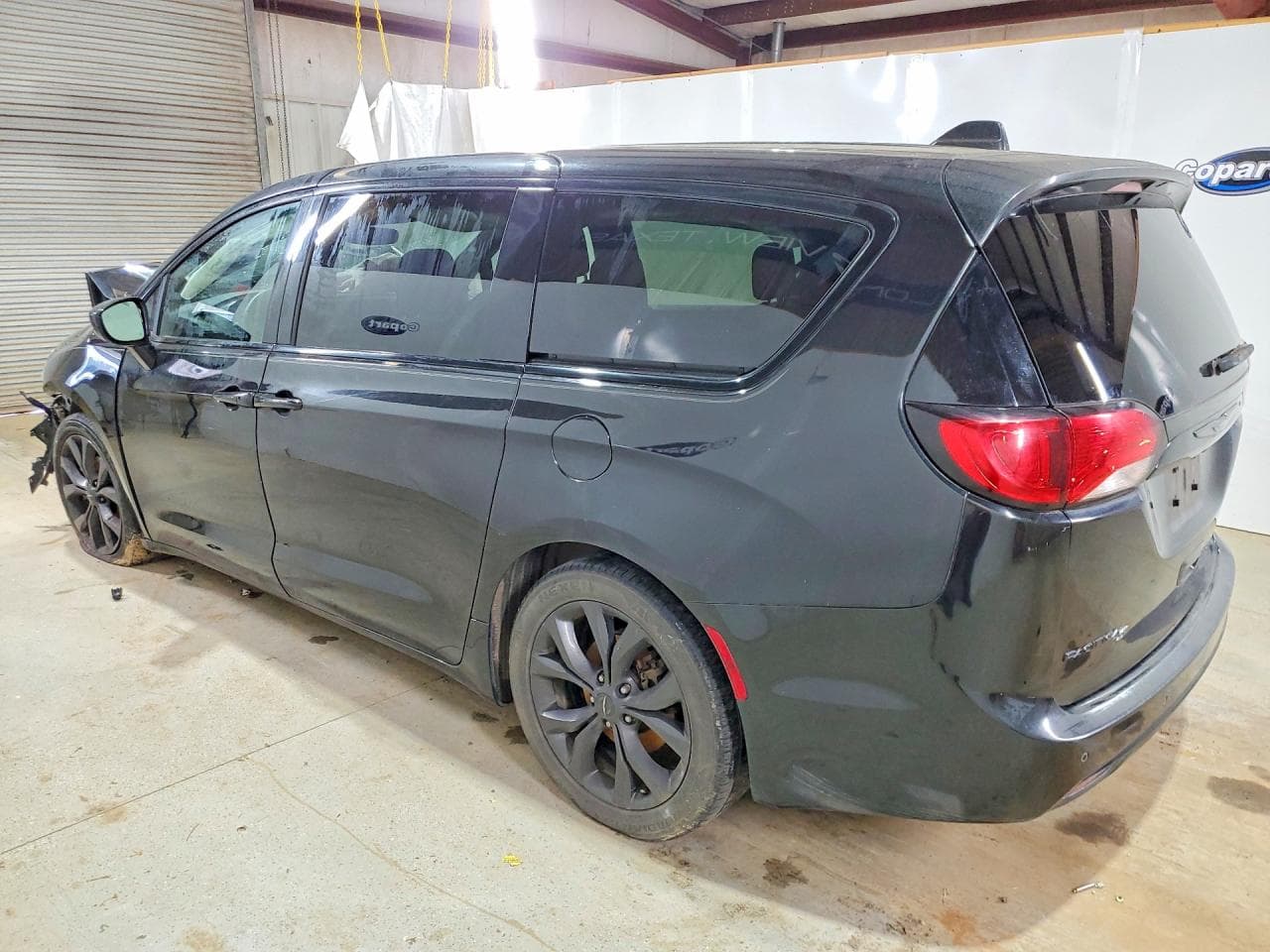 2018 Chrysler Pacifica Touring Plus - foto 2