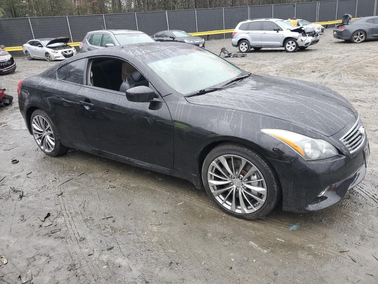 2011 Infiniti G37 - foto 4