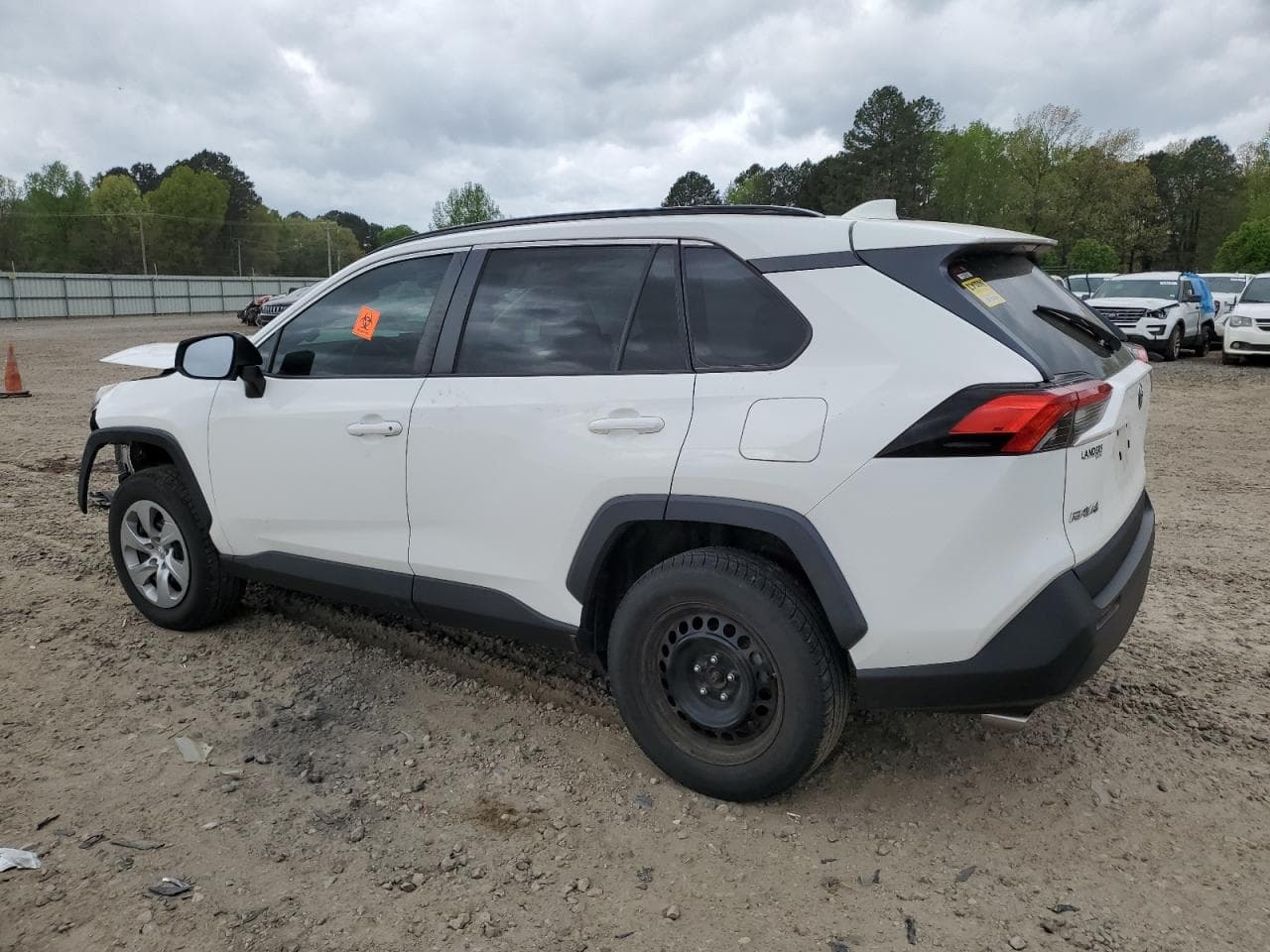 2021 Toyota Rav4 Le - foto 2