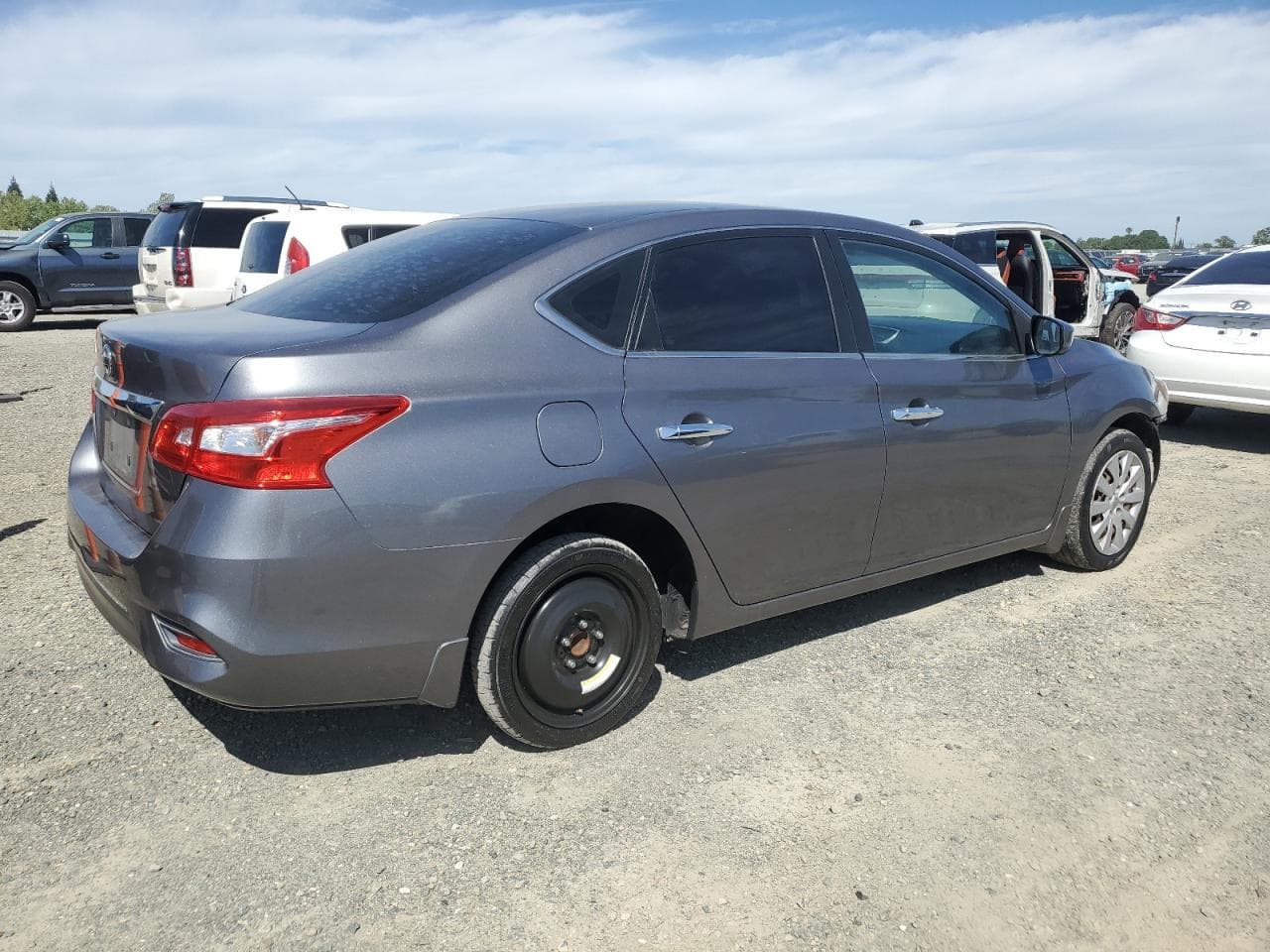 2017 Nissan Sentra S - foto 3