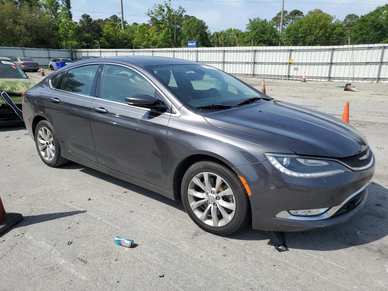 2015 Chrysler 200 C - foto 4
