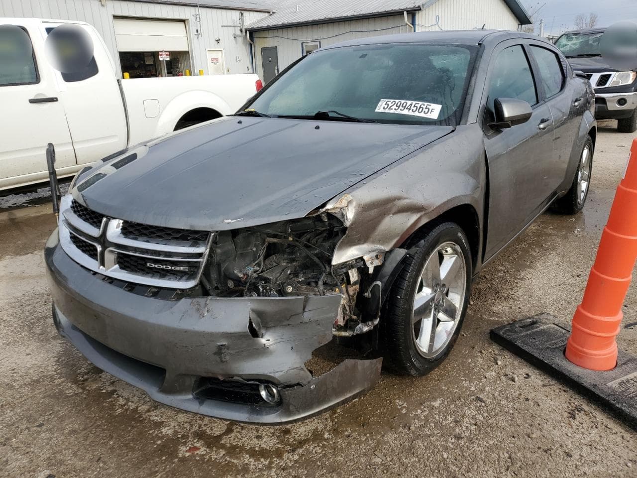 2011 Dodge Avenger Lux