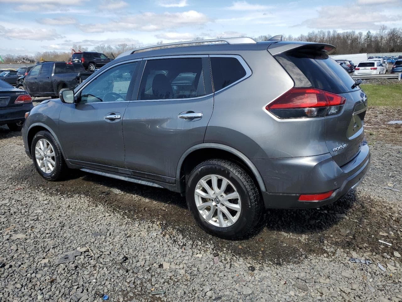2020 Nissan Rogue S - foto 2