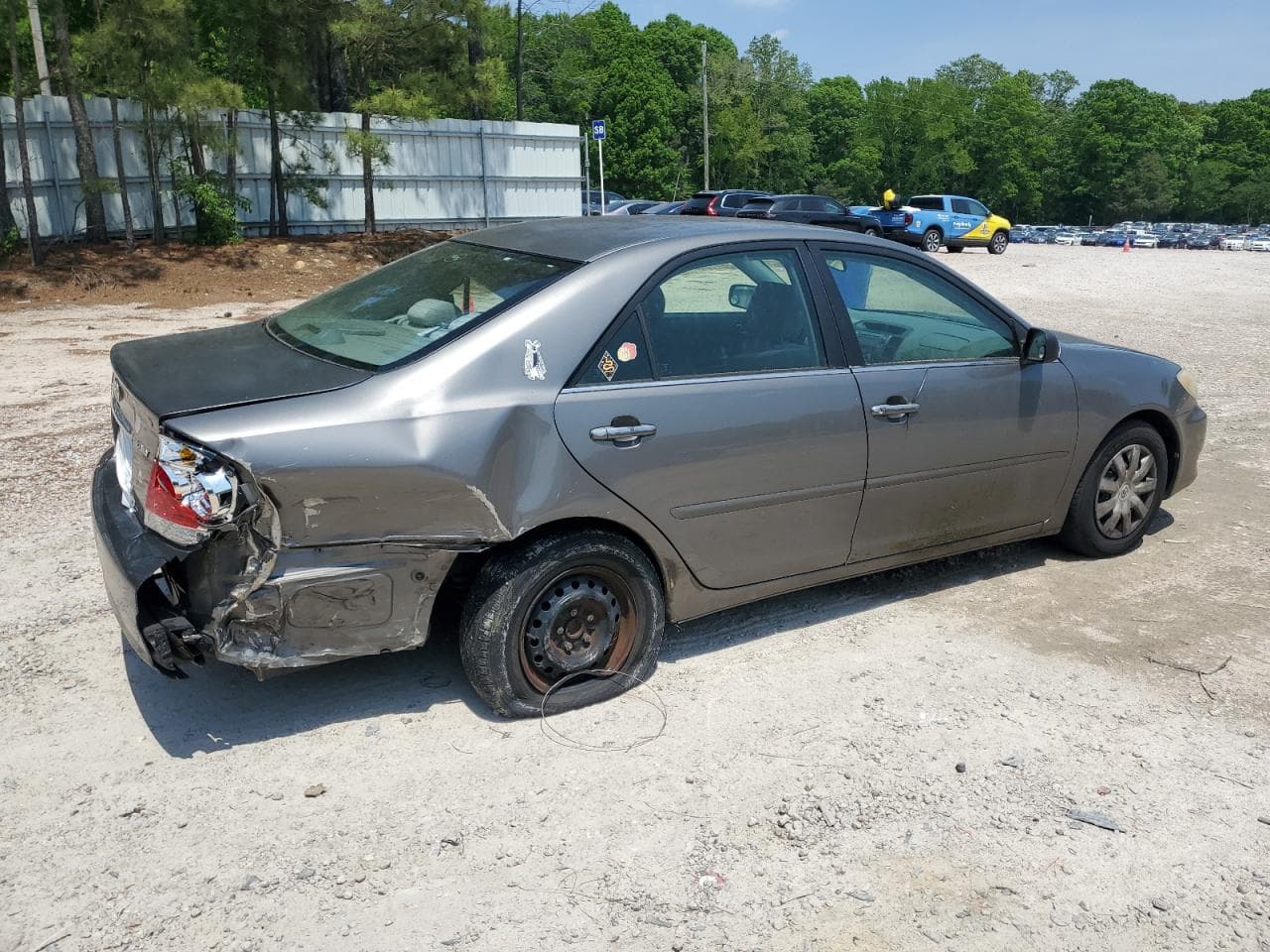 2005 Toyota Camry Le - foto 3