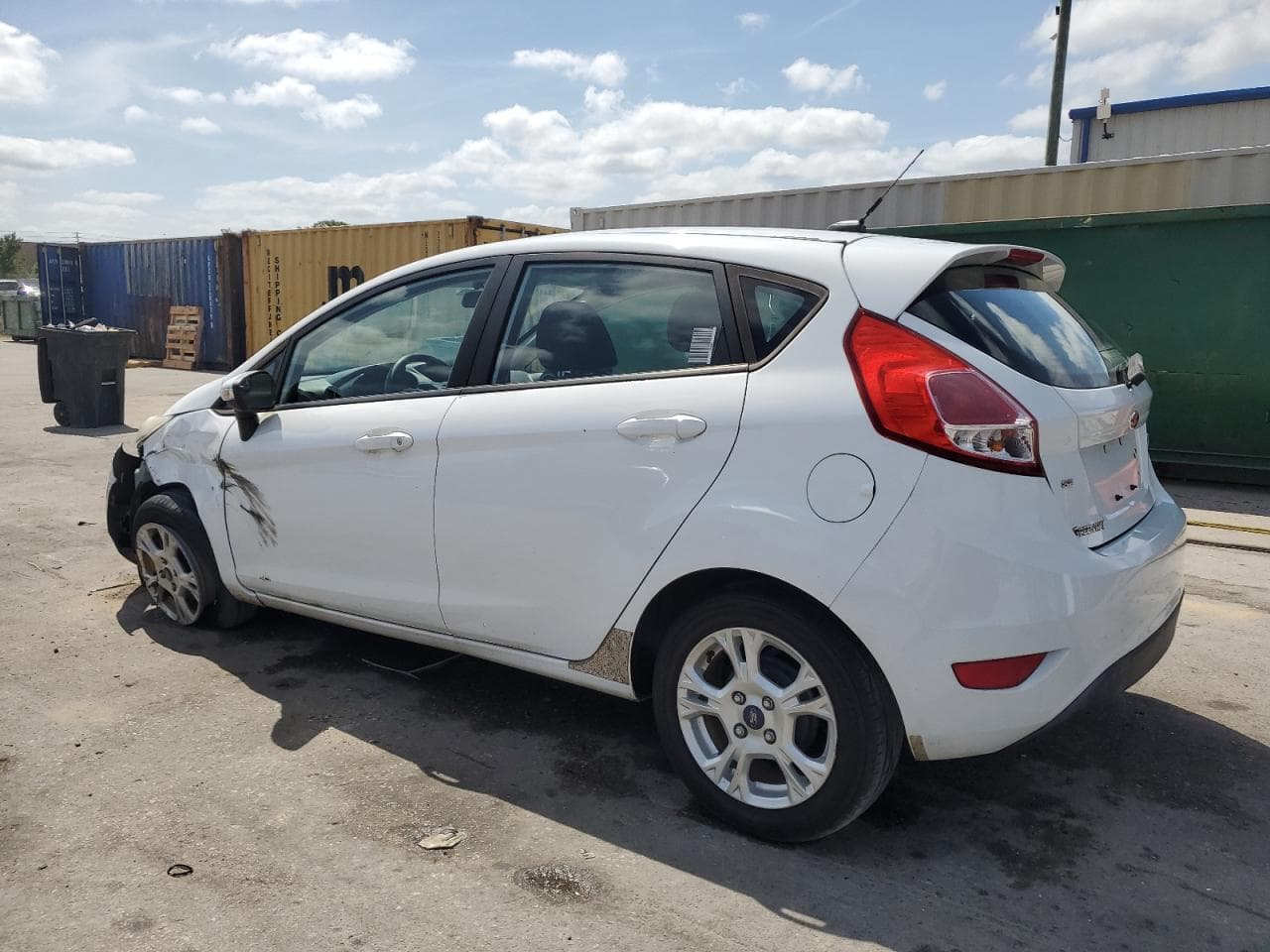 2015 Ford Fiesta Se - foto 2