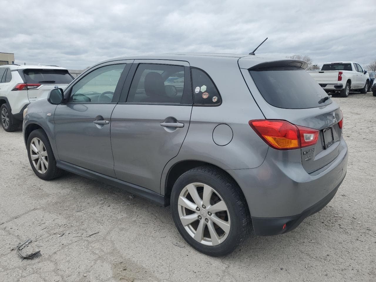 2014 Mitsubishi Outlander Sport Es - foto 2