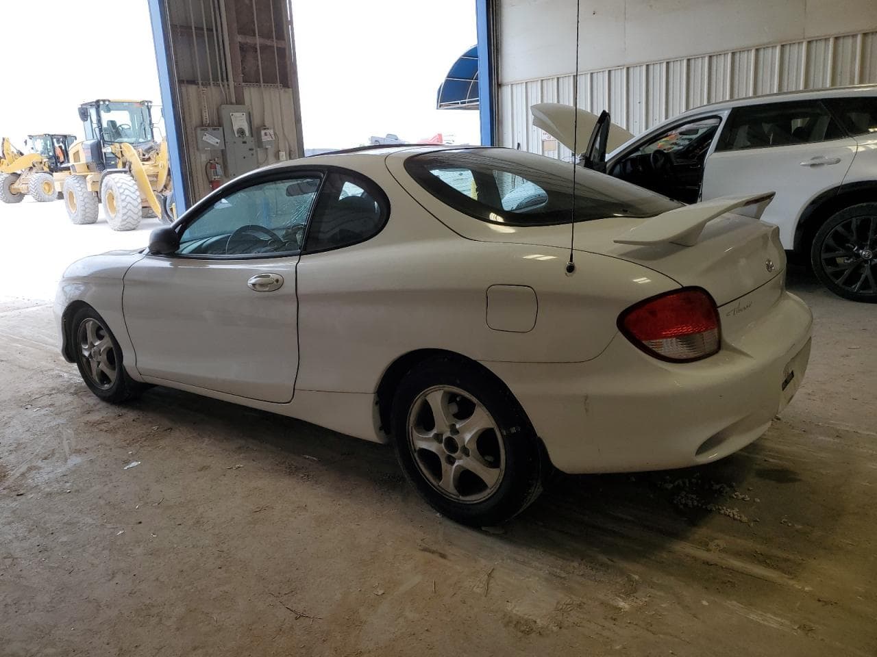 2000 Hyundai Tiburon - foto 2
