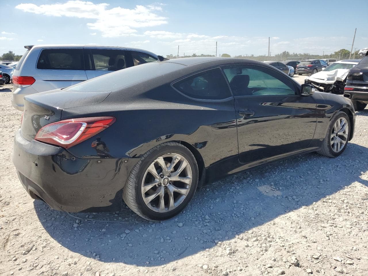 2013 Hyundai Genesis Coupe 3.8L - foto 3