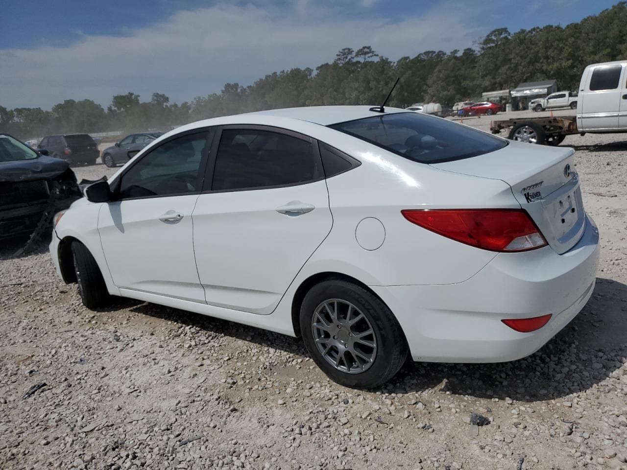 2016 Hyundai Accent Se - foto 2