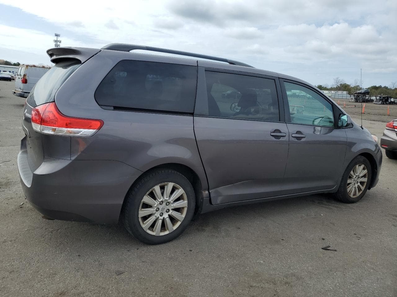 2012 Toyota Sienna Xle - foto 3