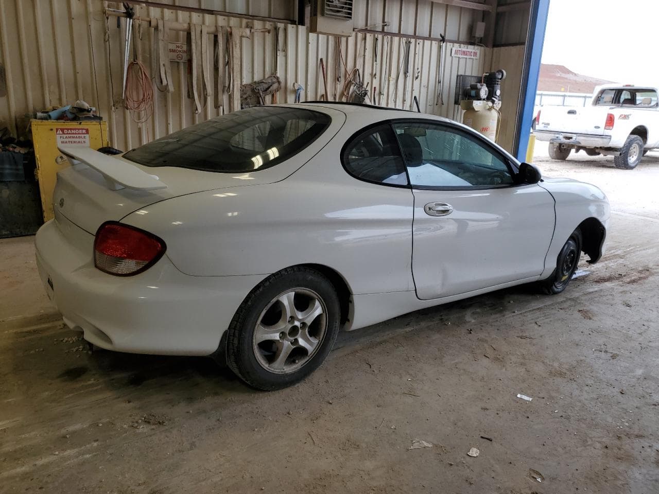 2000 Hyundai Tiburon - foto 3