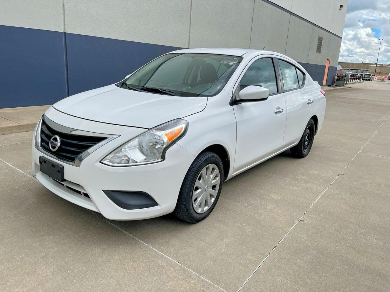 2019 Nissan Versa Sv - foto 2
