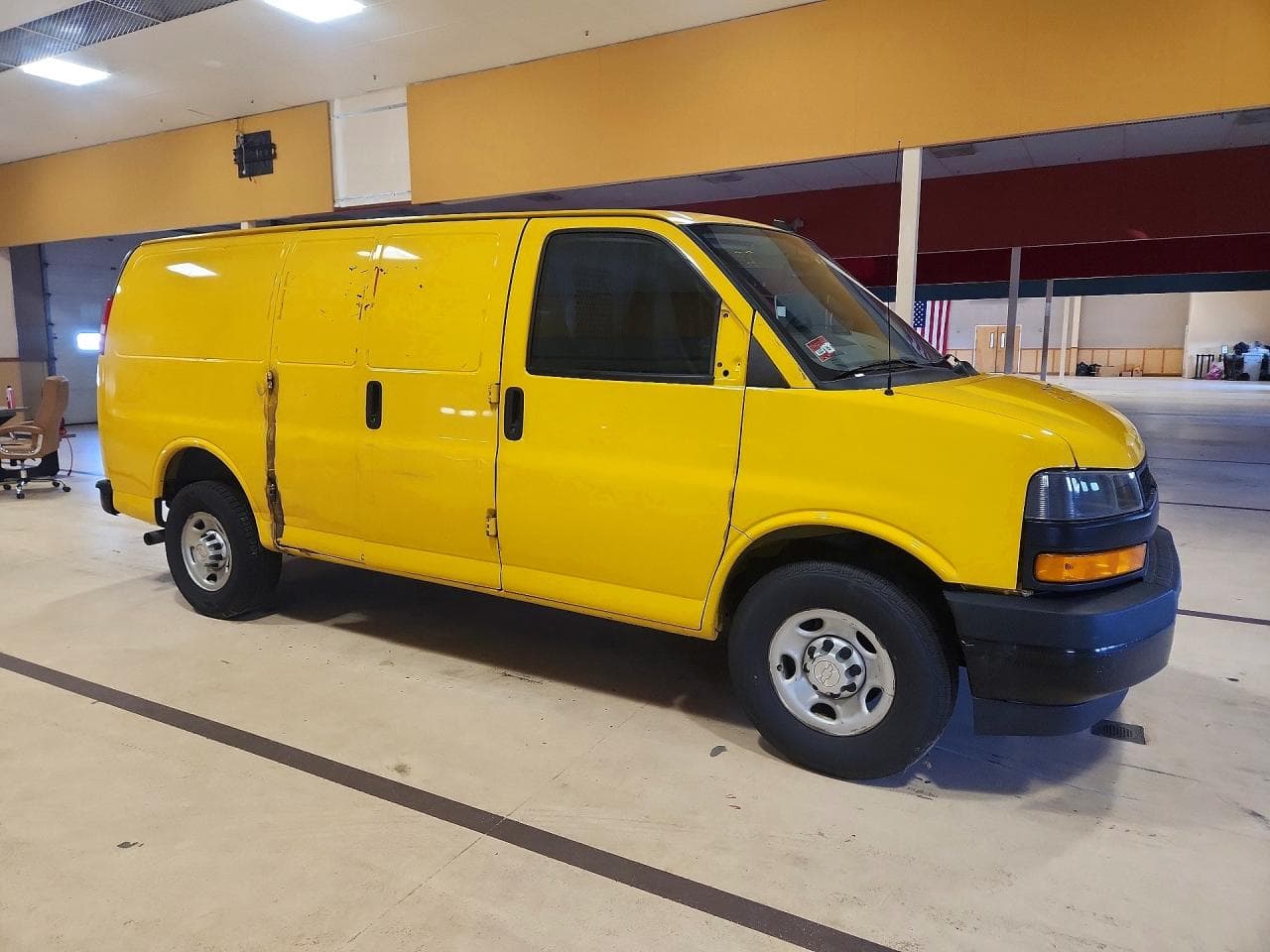 2019 Chevrolet Express G2500 Cargo - foto 4