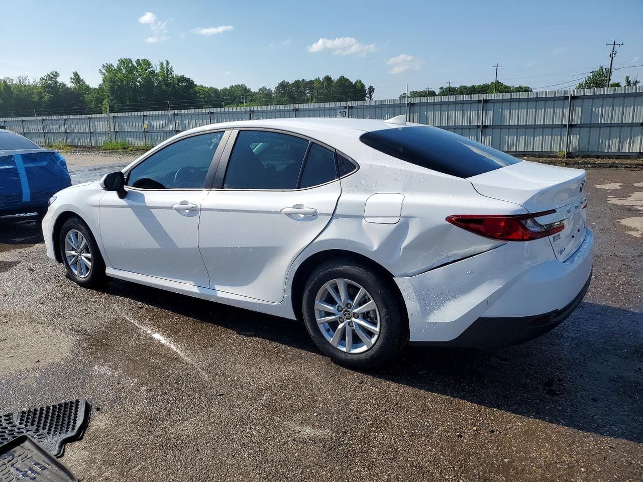 2026 Toyota Camry Le - foto 2