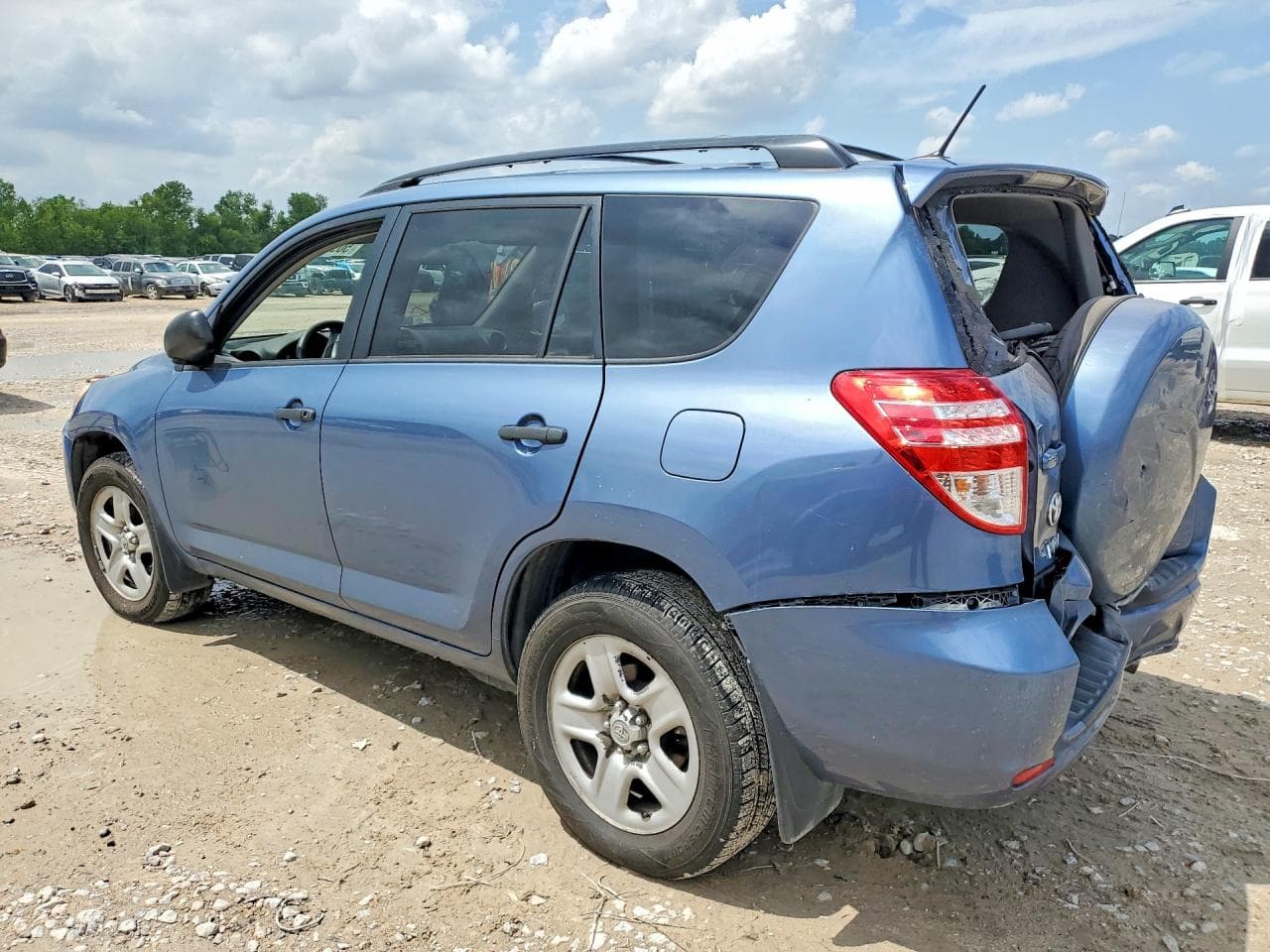 2011 Toyota Rav4 Base - foto 2