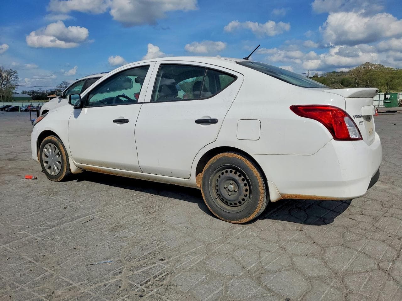 2018 Nissan Versa S Plus - foto 2