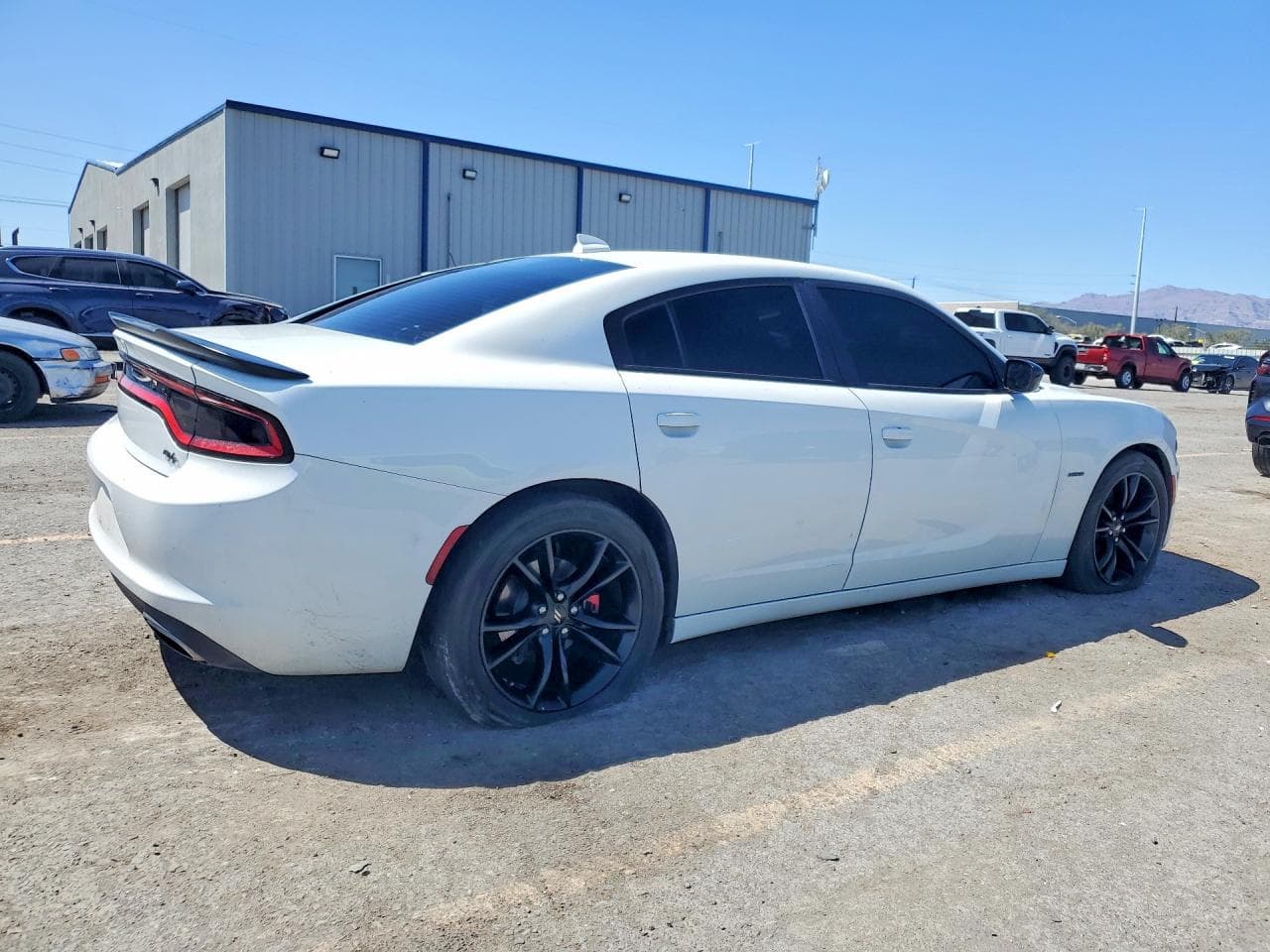 2017 Dodge Charger R - foto 3
