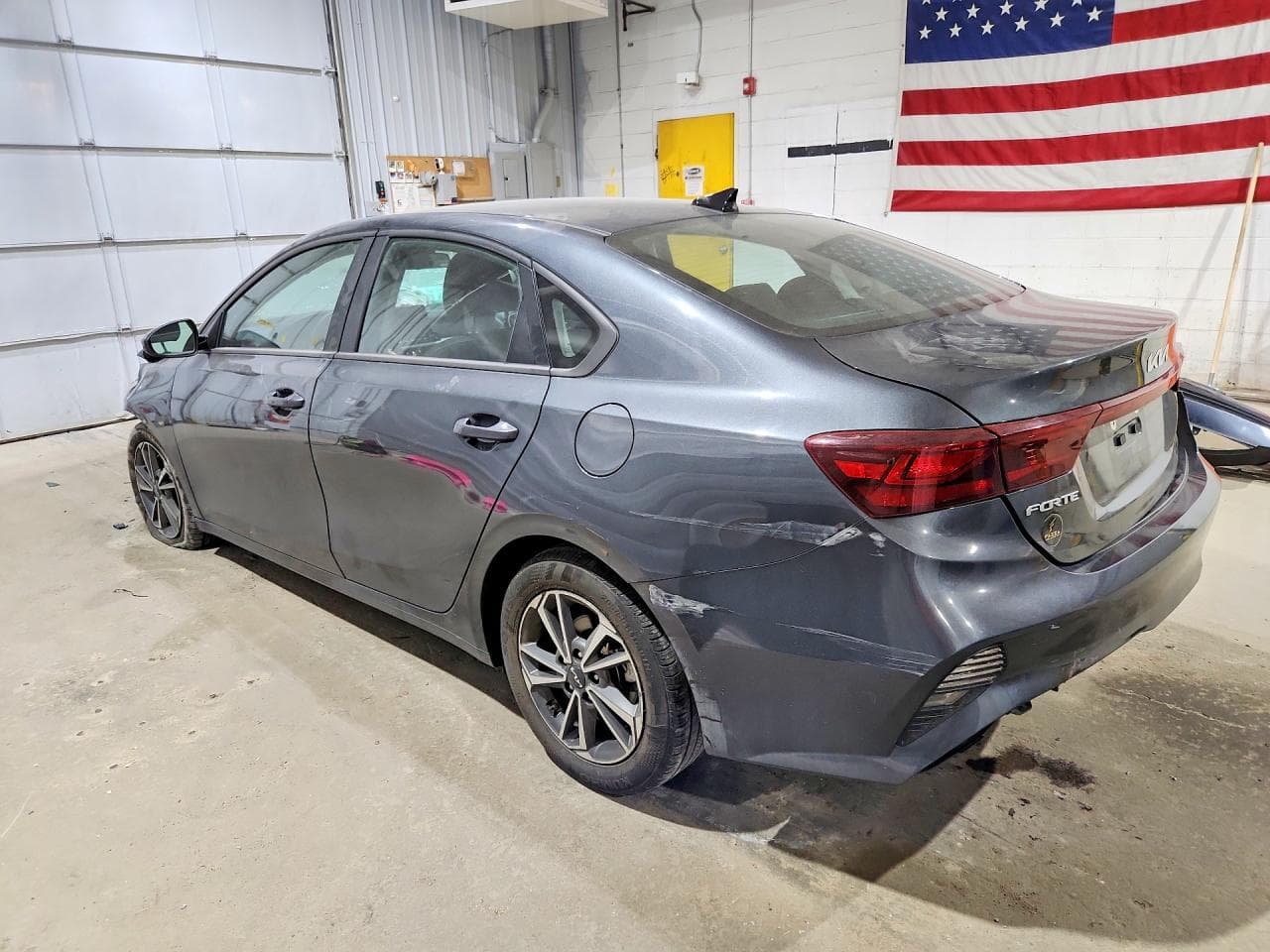 2023 Kia Forte Lxs - foto 2
