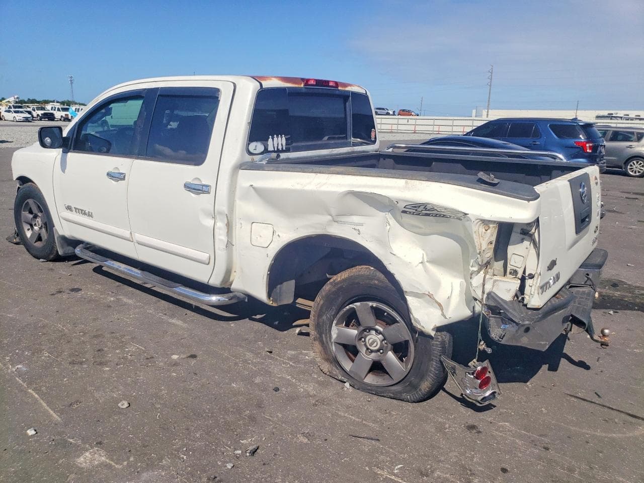 2005 Nissan Titan Xe - foto 2