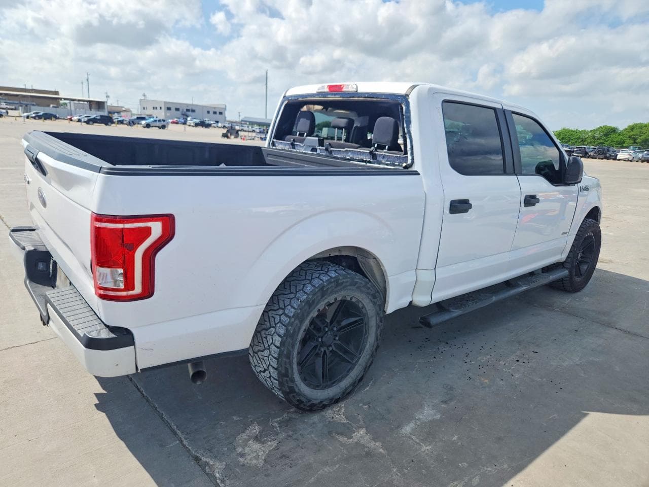 2017 Ford F150 Supercrew - foto 3