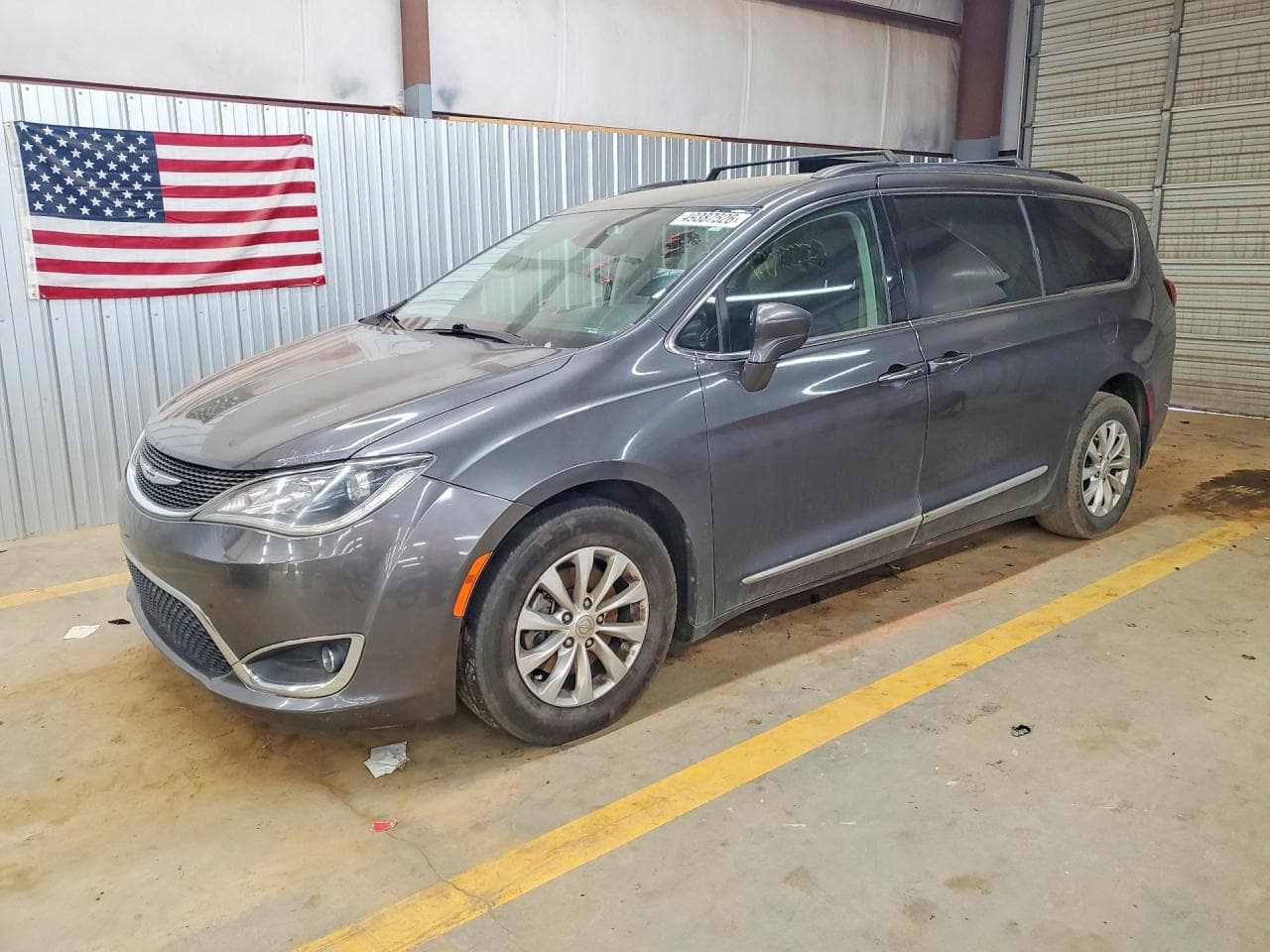 Chrysler Pacifica 2017 z USA