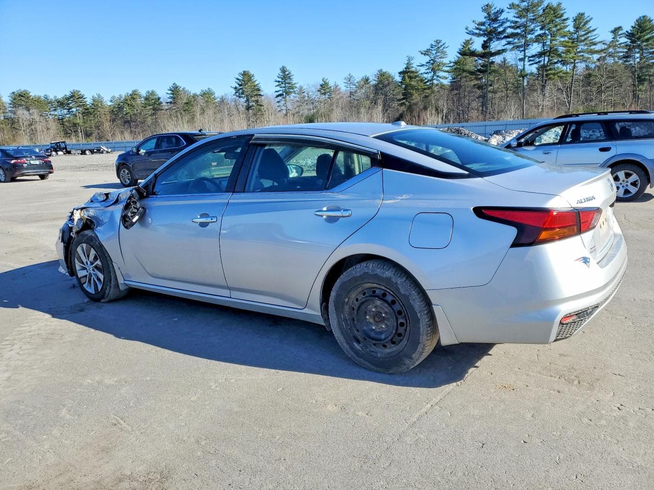 2019 Nissan Altima S - foto 2