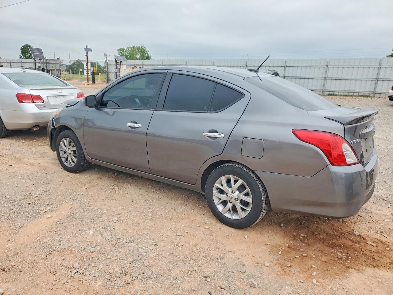 2018 Nissan Versa Sv - foto 2