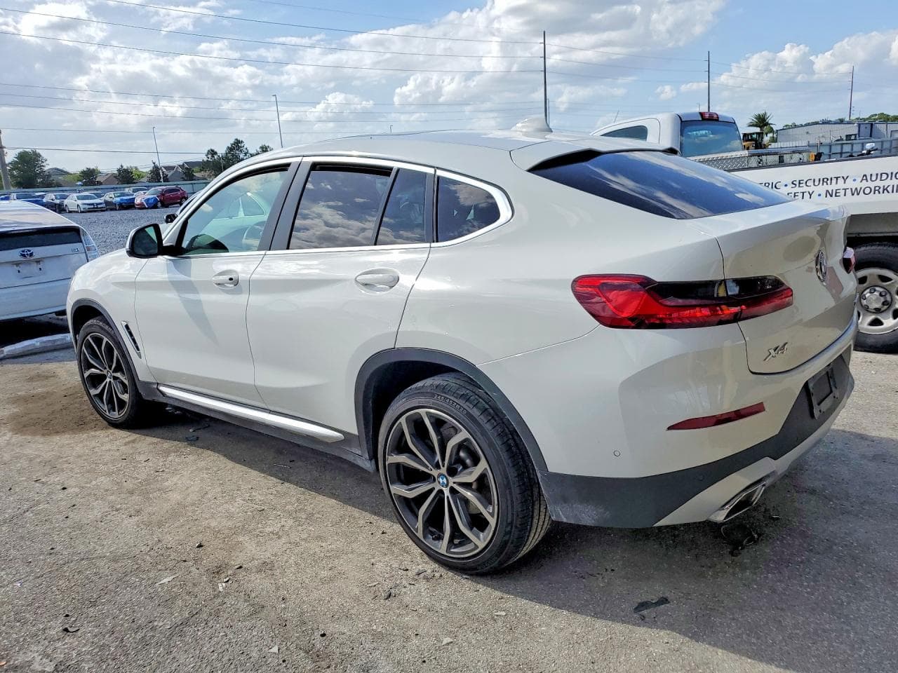 2022 BMW X4 xDrive30I - foto 2