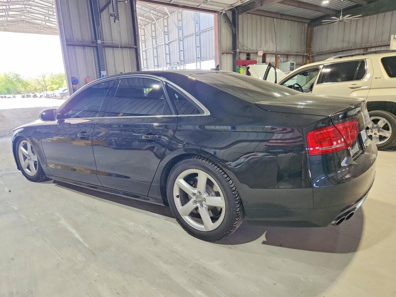 2014 Audi S8 - foto 2