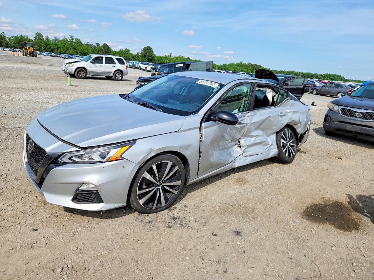 Nissan Altima 2019 z USA