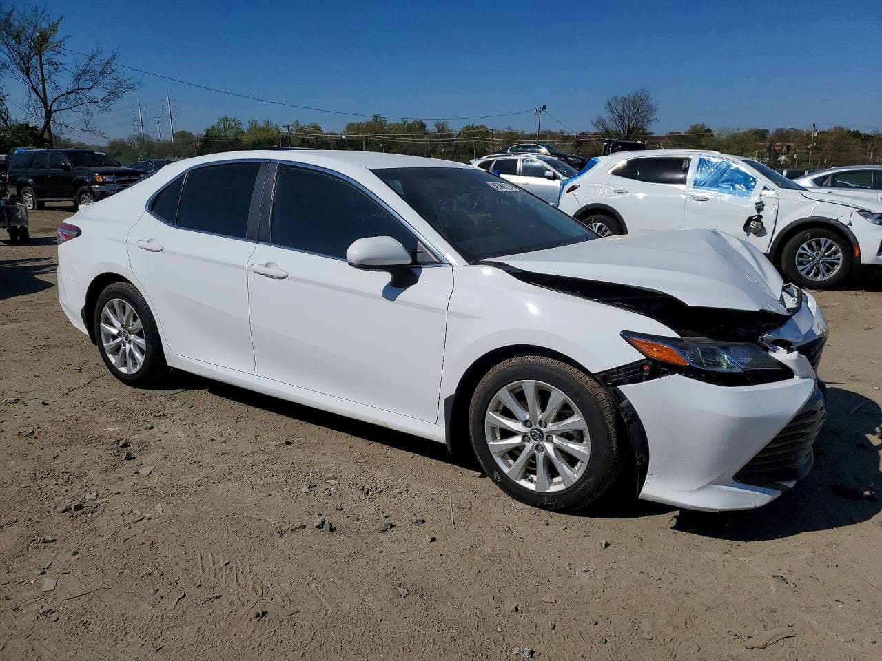 2019 Toyota Camry Le - foto 4
