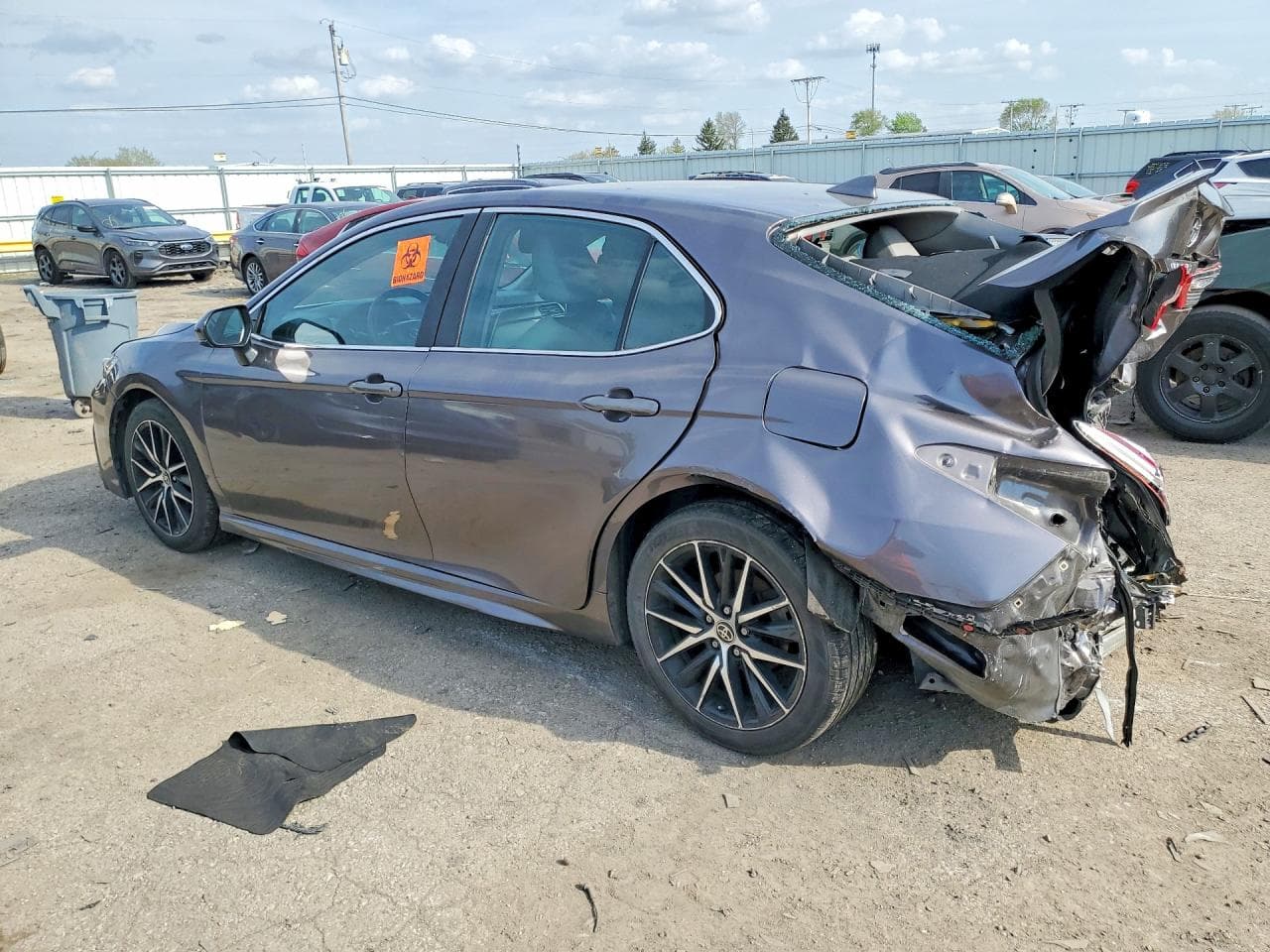 2021 Toyota Camry Se - foto 2