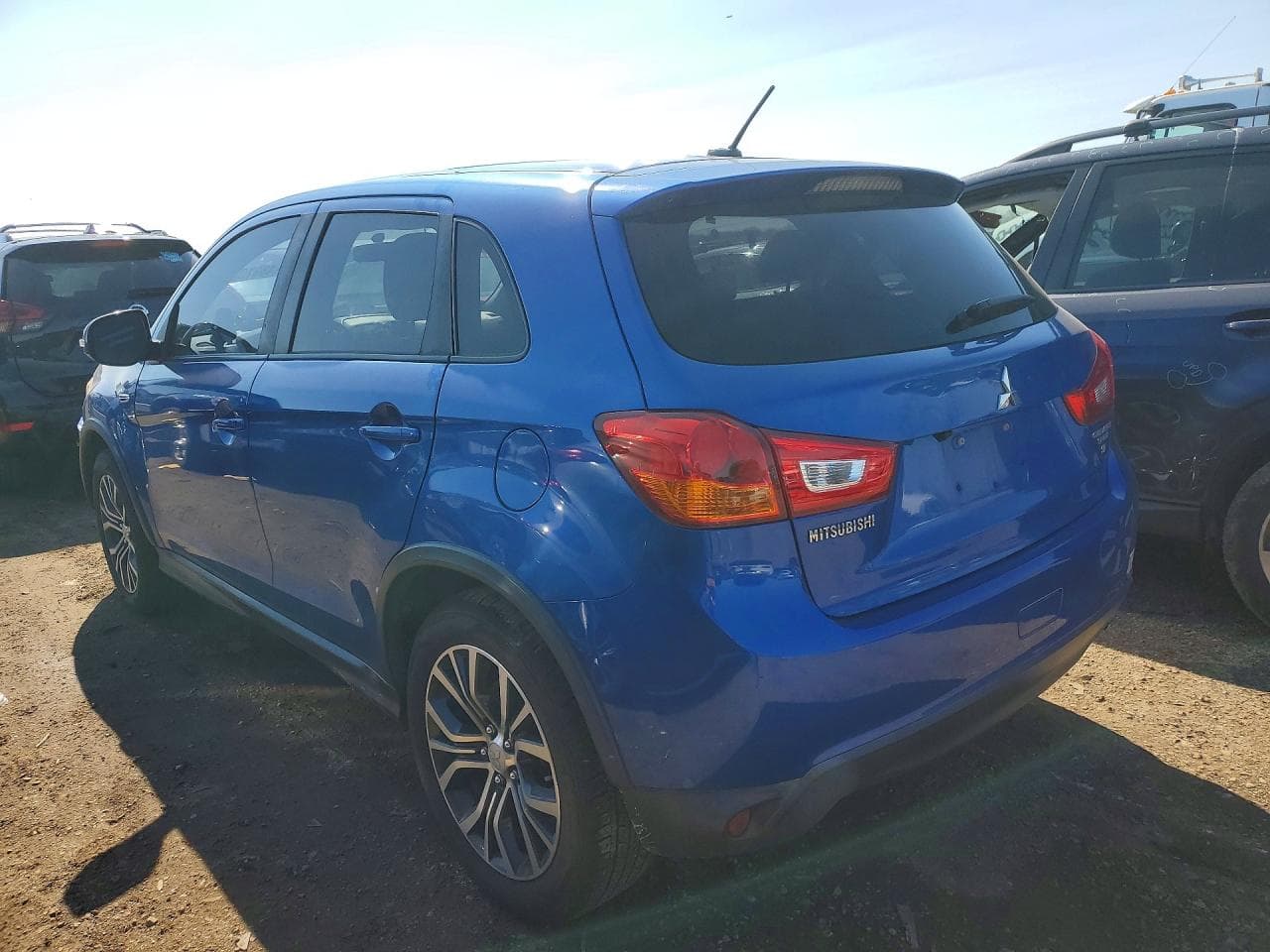 2016 Mitsubishi Outlander Sport Es - foto 2