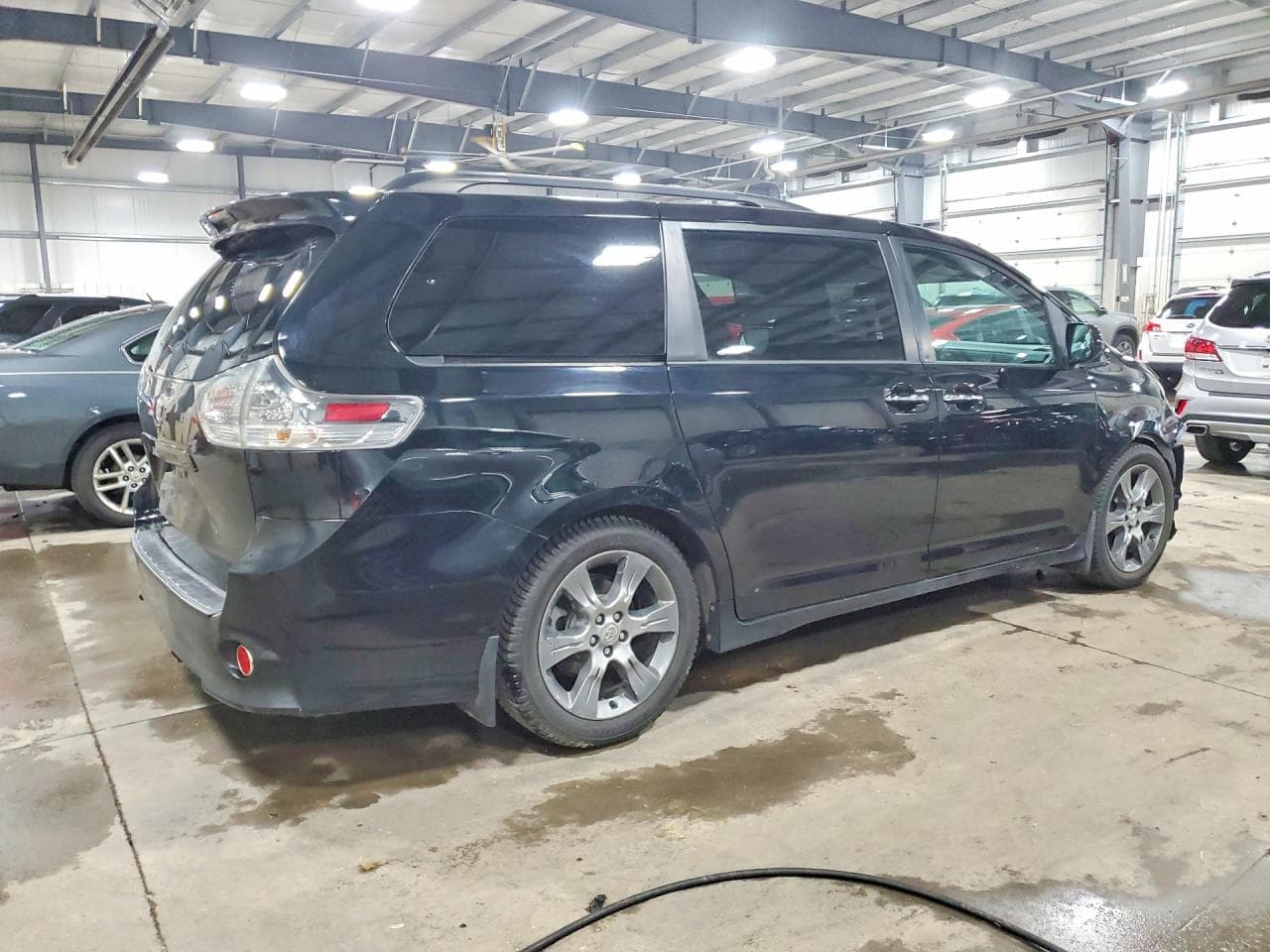 2015 Toyota Sienna Sport - foto 3