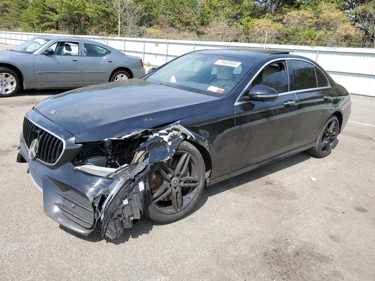 Mercedes-Benz E-klasse 2019 z USA