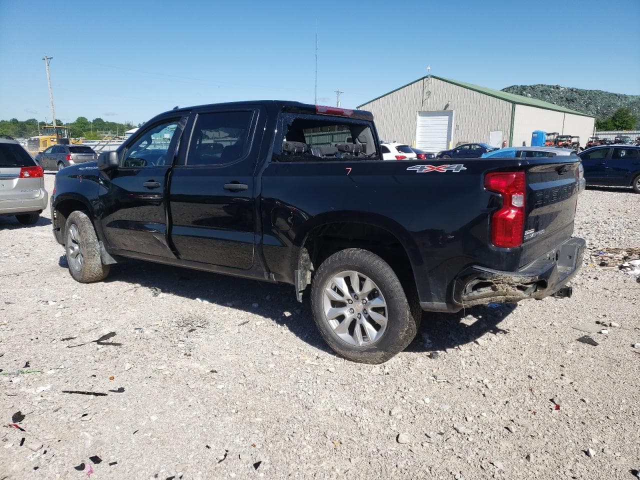 2023 Chevrolet Silverado K1500 Custom - foto 2